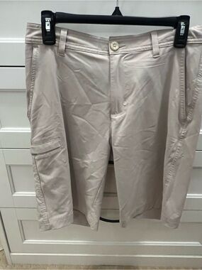 Men’s Columbia Light Beige Cargo Shorts-Size 30/L-10